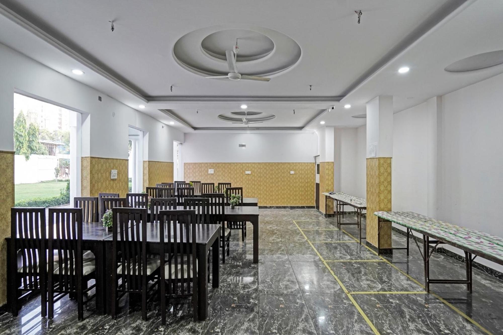 Collection O Rajvanshi Paradise Gurgaon Exteriör bild